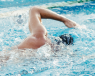 La tendinitis del manguito rotador es una de las lesiones más comunes en nadadores.