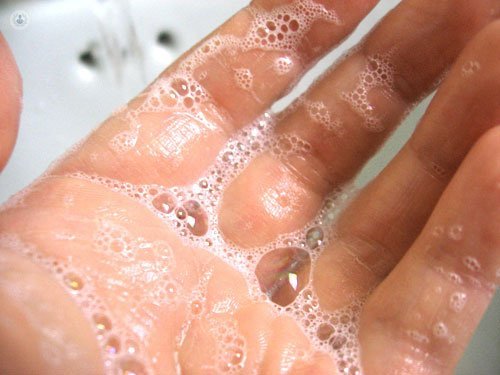 El eccema puede llegar a producirse por el contacto excesivo con el jabón
