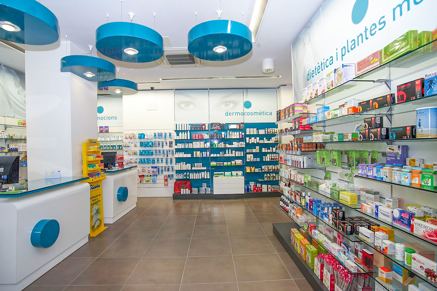 Farmacia Giné