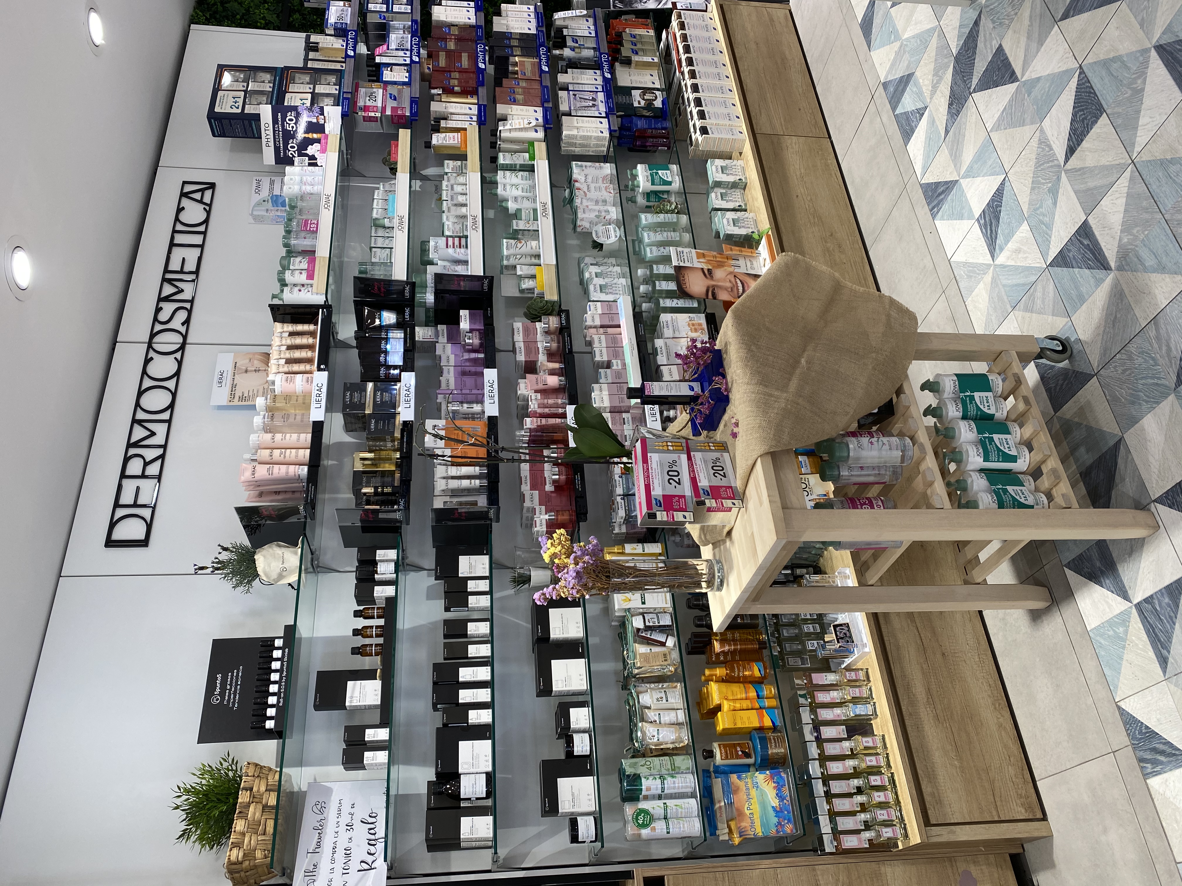 Farmacia Juan de Austria, 1