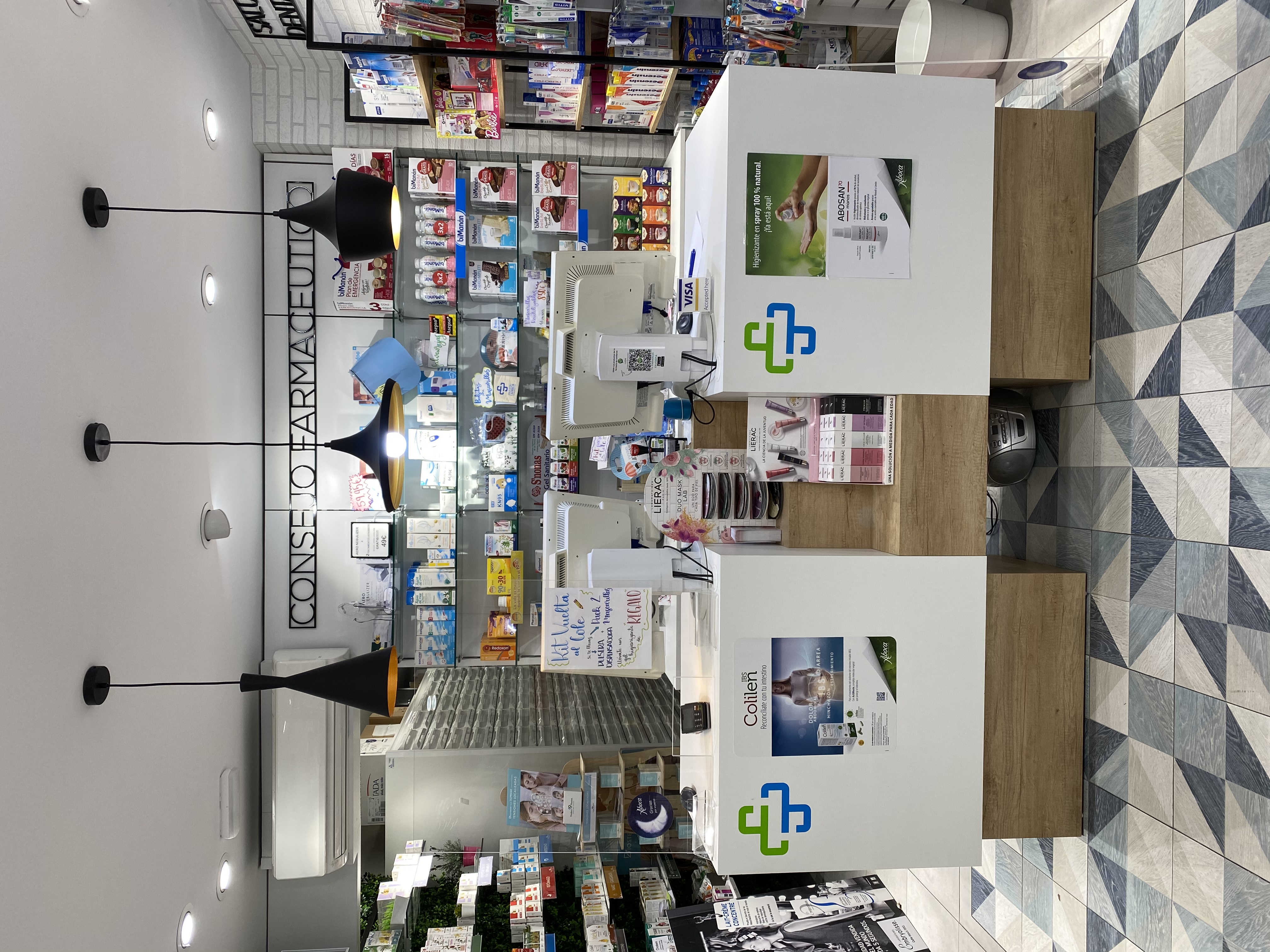 Farmacia Juan de Austria, 1