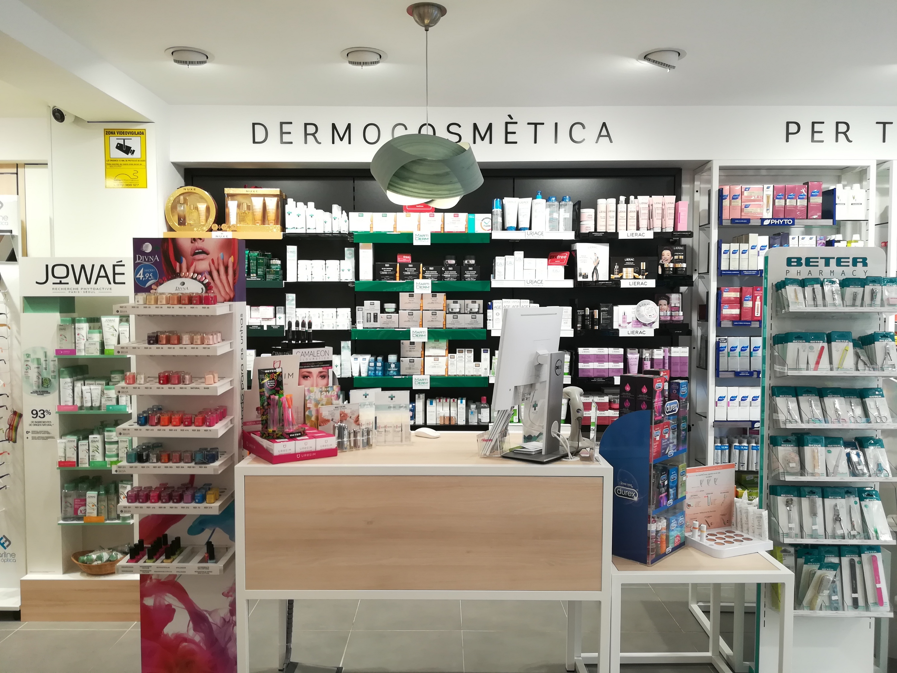 Farmacia Montserrat Tallada