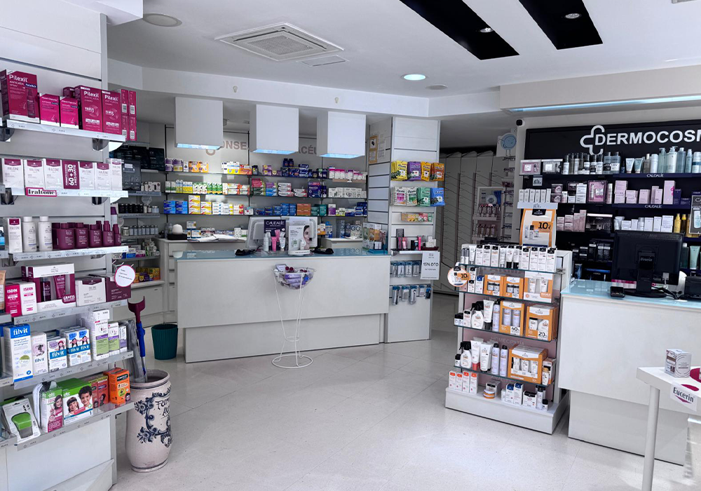Farmacia Aura