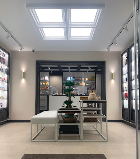Farmacia Elfo 61