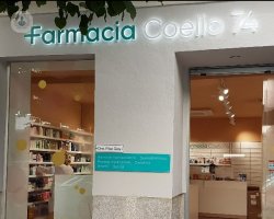 Farmacia Coello 74