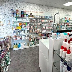 Farmacia Can Comelles 