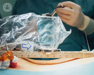 Robot Reinassance para cirugía de columna | Top Doctors