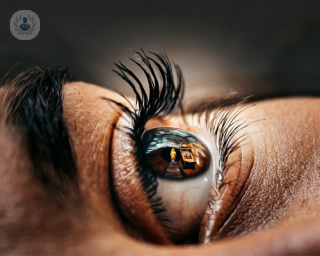 Durante el trasplante de córnea también se puede realizar la cirugía de cataratas o una reconstrucción ocular del ojo