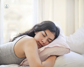La apnea del sueño es un trastorno en el que la respiración se detiene mientras dormimos.