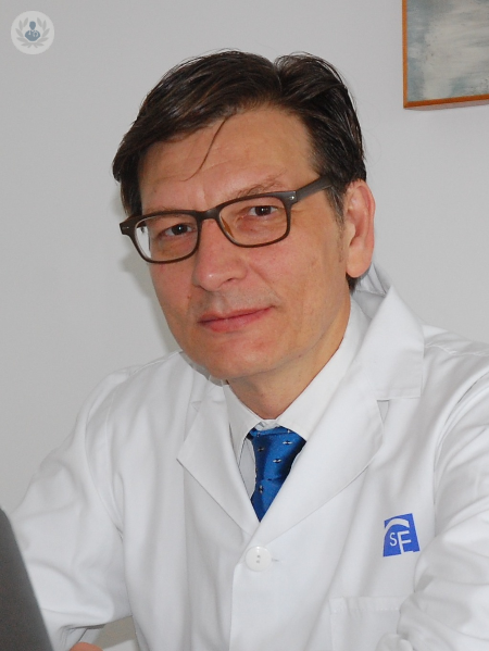 Dr. Esteban Scola Pliego