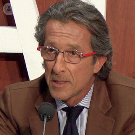 Dr. Raúl Almenara Santacristina