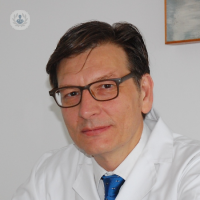 Dr. Esteban Scola Pliego
