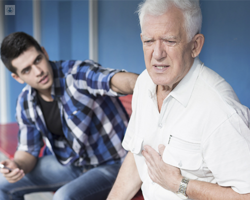 El dolor torácico es uno de los síntomas de la cardiopatía isquémica