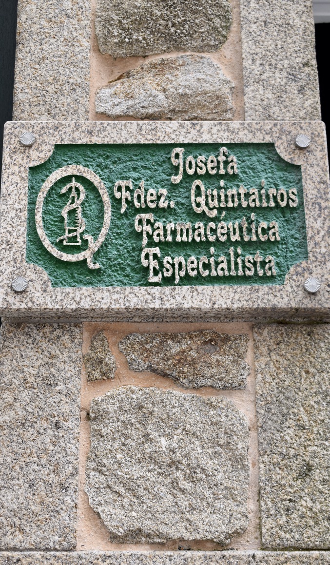 Farmacia Josefa Fernández Quintairos