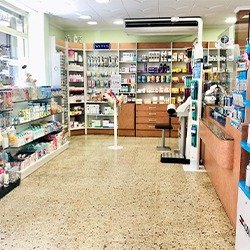 Farmacia Núria Vives 
